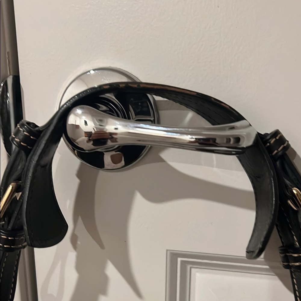 Dooney & Bourke Black Leather Shoulder Bag - Picture 2 of 5